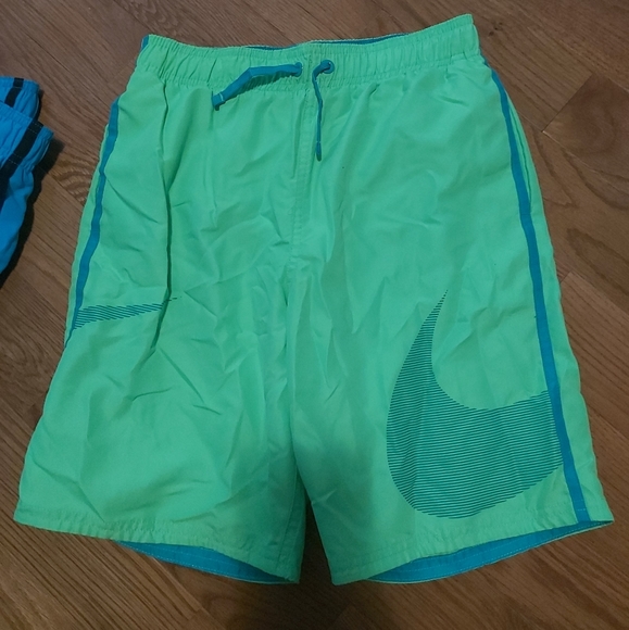 Cute Nike boys swimwear - Picture 2 of 4